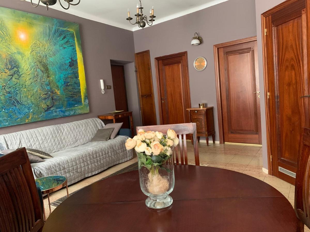 Beautiful And Charming Apartment In The Heart Of The Old Town Varsóvia Exterior foto